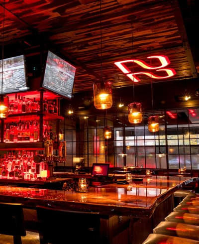 Square 22 Restaurant and Bar